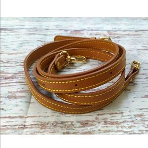Genuine leather crossbody strap